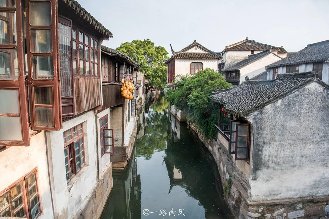 每天出去玩就是为了在路上看女人,这可怎么办,不看心里不舒服,还有隔壁家不远的女人引诱我,咋办呀! – 专业问答网站,精准解答你的问题